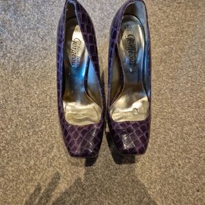 Chic Purple Heels by
